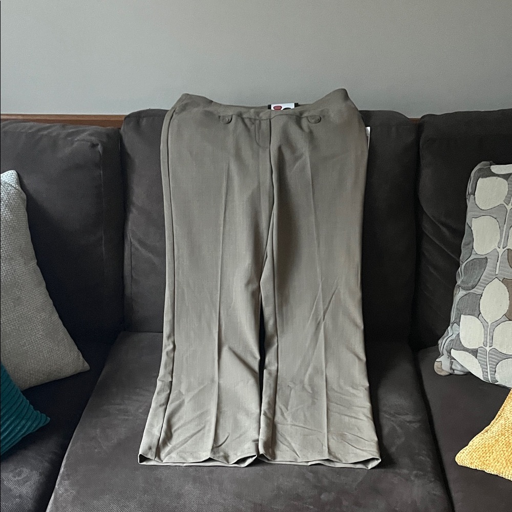 Roz & Ali Men's Khaki Chinos